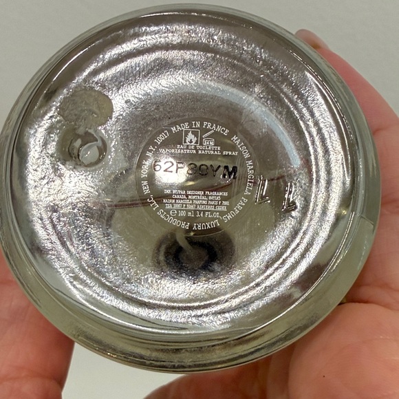 Maison Margiela Replica At the Barber's Fragrance - Picture 3 of 4